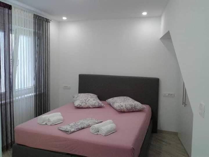 Apartment Nevena Omiš Eksteriør bilde